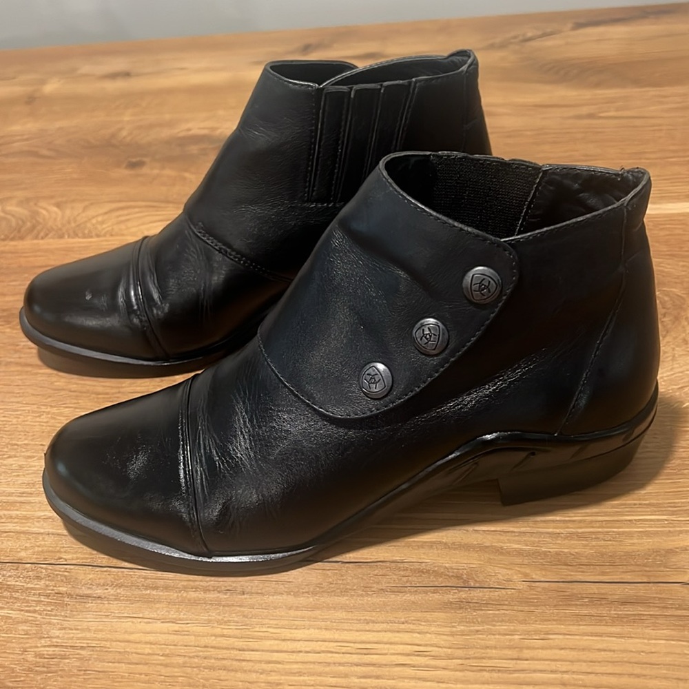 SOLD - Ariat Spat III Black Leather Ankle Boots Snap Closure Size 8.5 - Picture 4 of 12